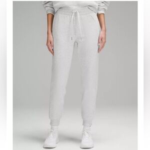 Lululemon Scuba High-Rise Jogger